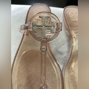 TORY BURCH MINI MILLER JELLY THONG SANDAL